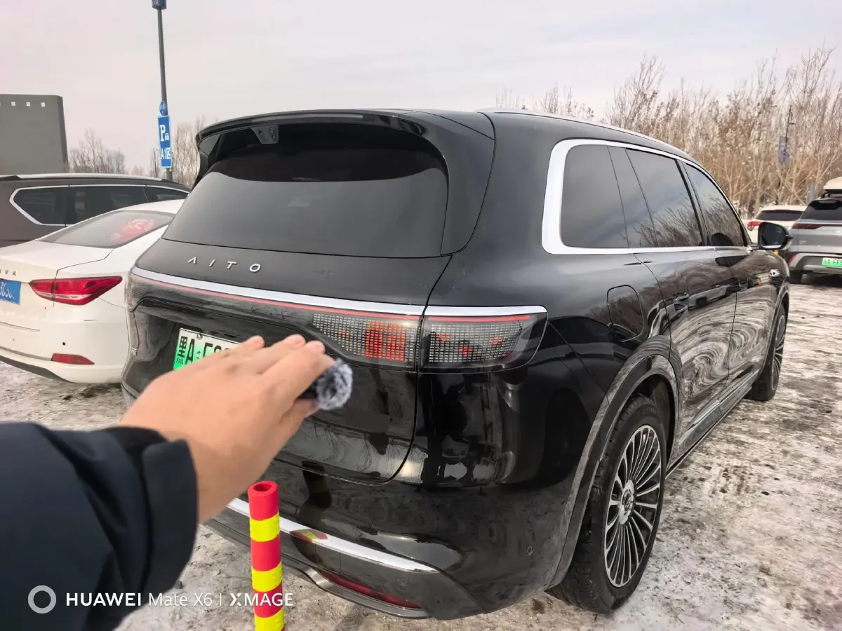 2025 AITO AITO M8 REEV 160HP REEV 53.4KWH,autocango,china used car exporter,china ev exporter,chinese used car exporter,chinese used ev exporter