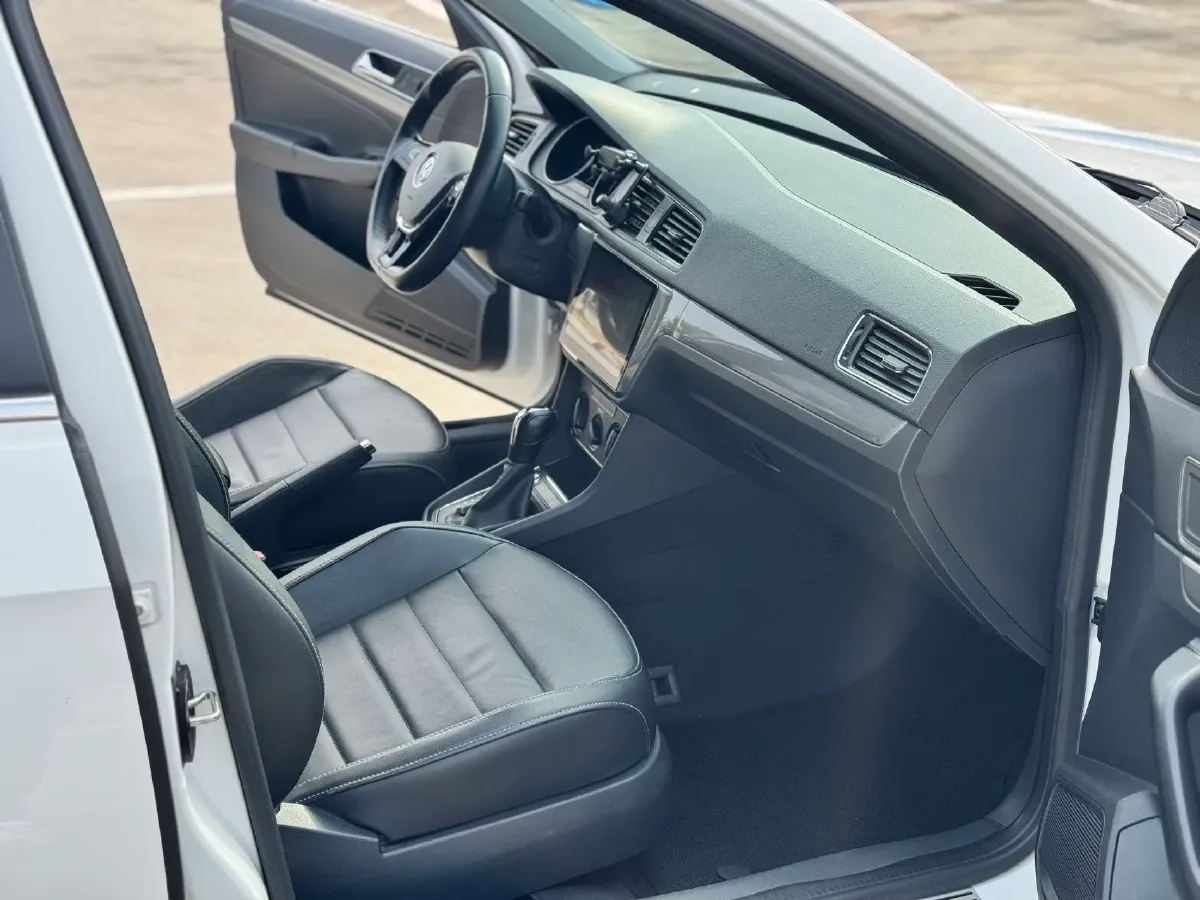 2017 Buick Excelle 1.5L 114HP L4 6AT,autocango,china used car exporter,china ev exporter,chinese used car exporter,chinese used ev exporter