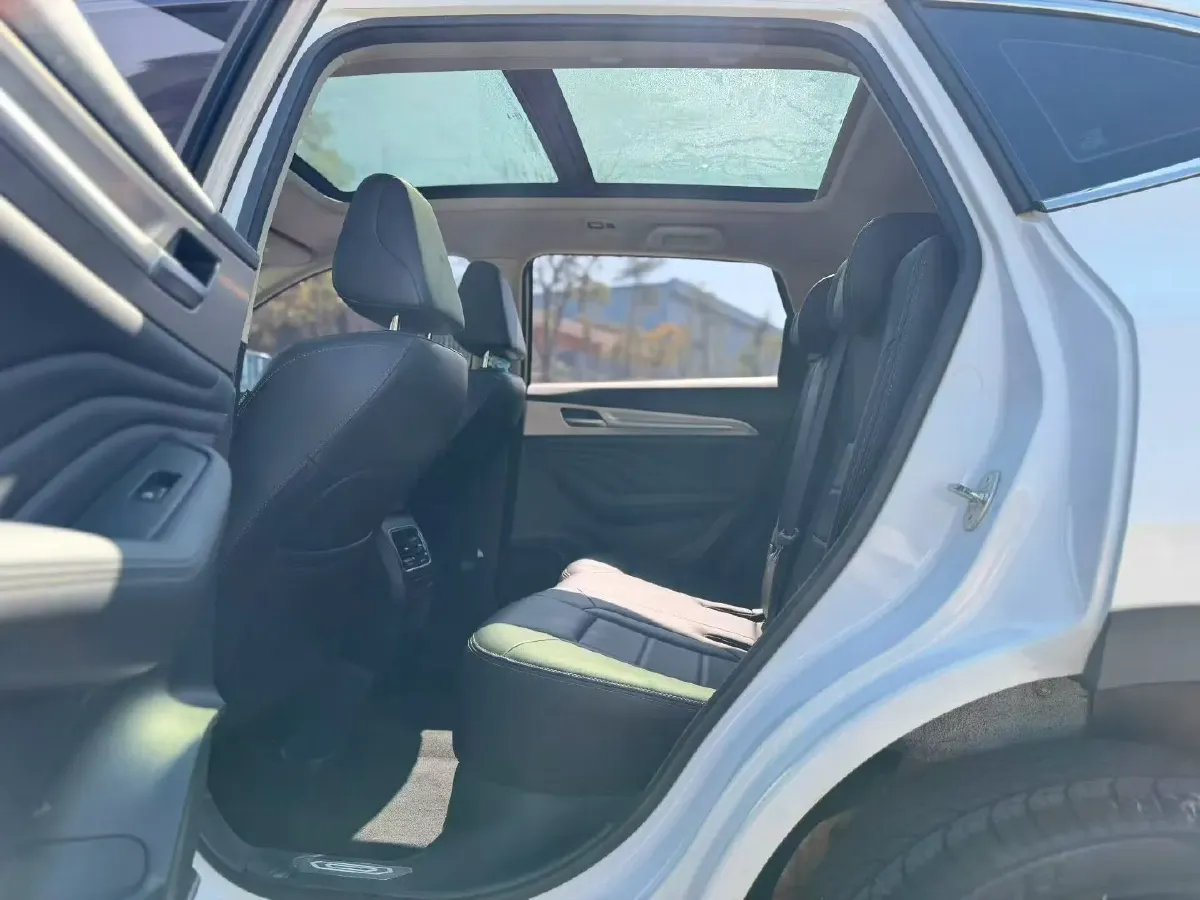 2024 Geely Monjaro 2.0T 218HP L4 7DCT,autocango,china used car exporter,china ev exporter,chinese used car exporter,chinese used ev exporter