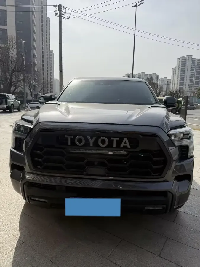 2023 HongQi H5 1.8T 197HP L4 8AT,autocango,china used car exporter,china ev exporter,chinese used car exporter,chinese used ev exporter