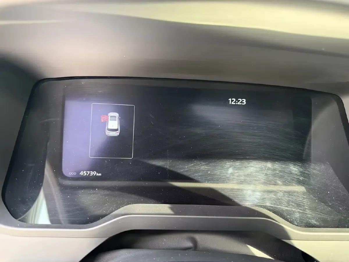 2023 HongQi H5 1.8T 197HP L4 8AT,autocango,china used car exporter,china ev exporter,chinese used car exporter,chinese used ev exporter