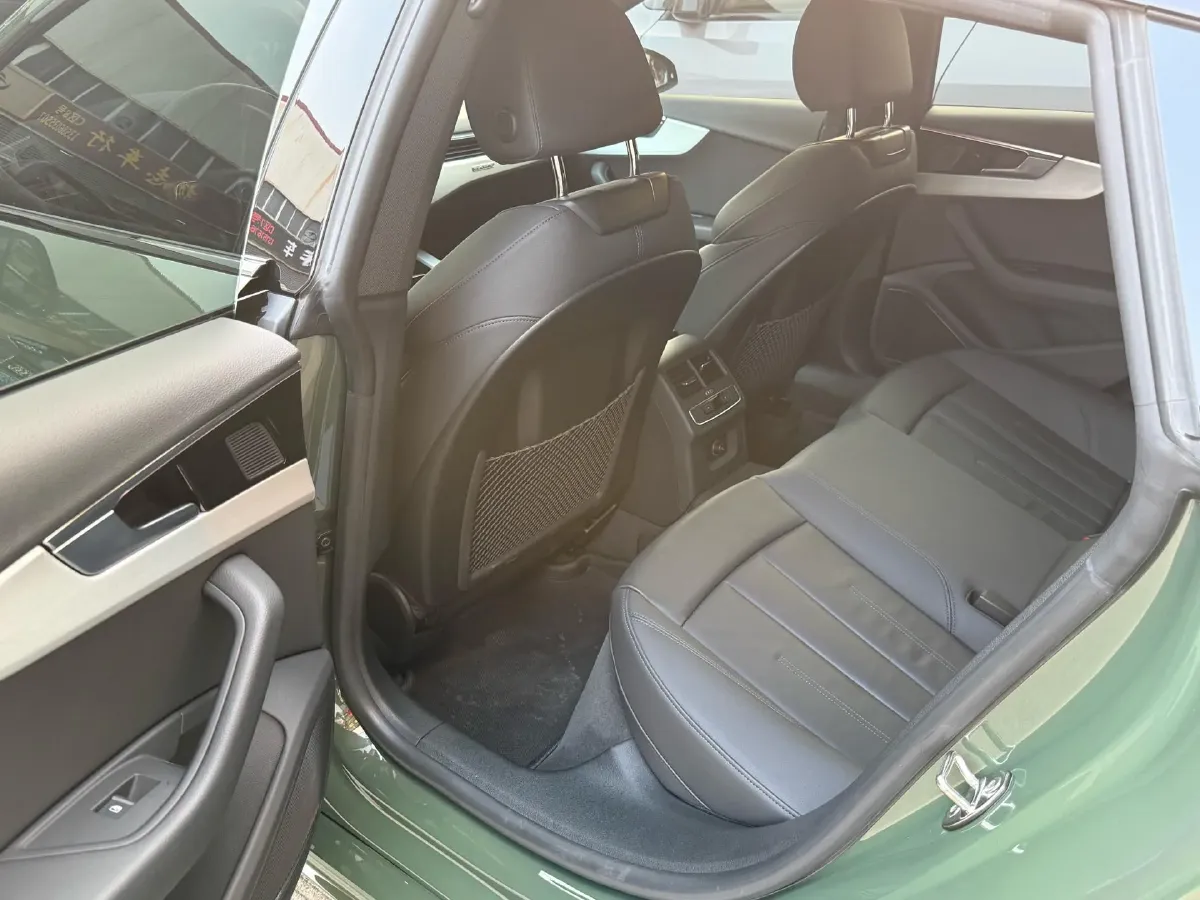 2022 Audi A5 2.0T 252HP L4 7DCT,autocango,china used car exporter,china ev exporter,chinese used car exporter,chinese used ev exporter