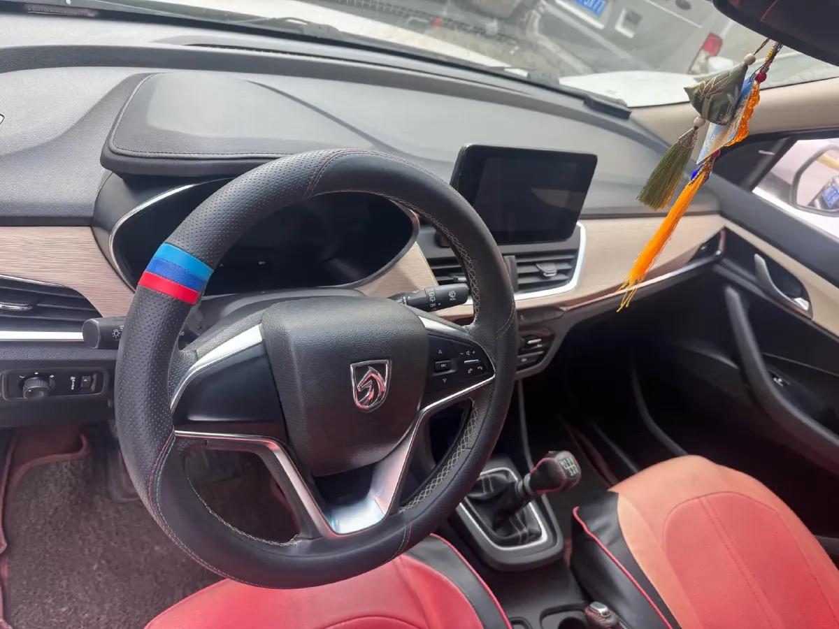 2018 BaoJun 360 1.5L 112HP L4 6MT,autocango,china used car exporter,china ev exporter,chinese used car exporter,chinese used ev exporter