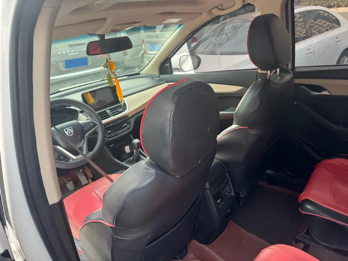 2018 BaoJun 360 1.5L 112HP L4 6MT,autocango,china used car exporter,china ev exporter,chinese used car exporter,chinese used ev exporter