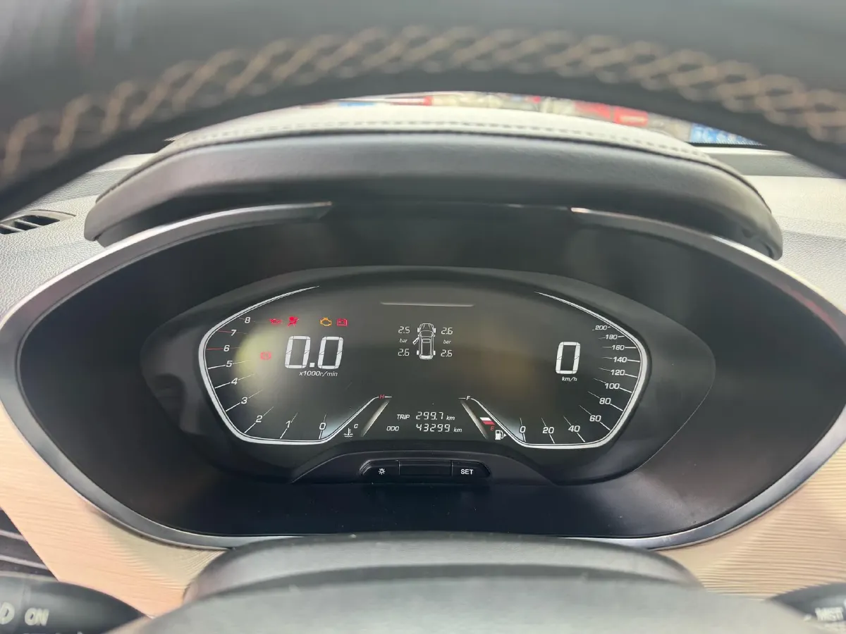 2018 BaoJun 360 1.5L 112HP L4 6MT,autocango,china used car exporter,china ev exporter,chinese used car exporter,chinese used ev exporter