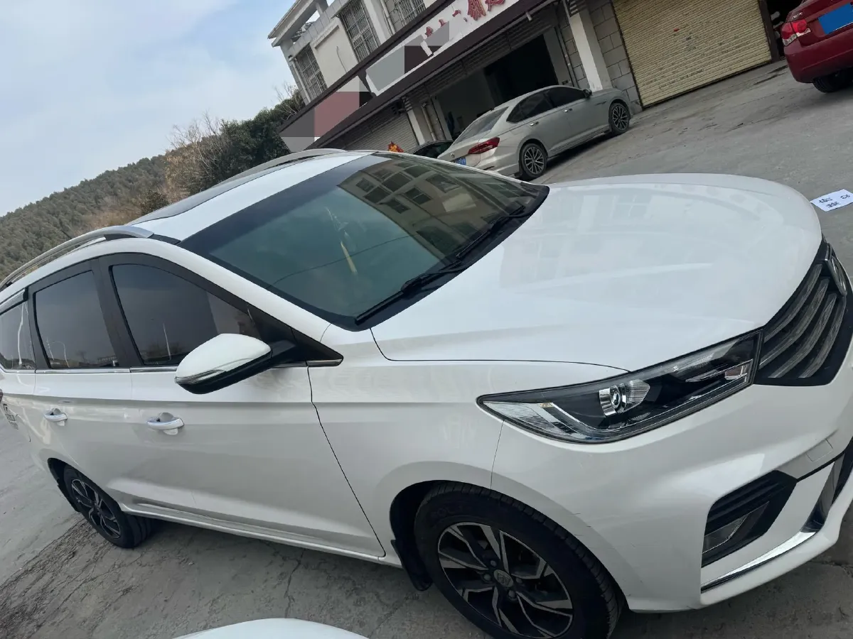 2018 BaoJun 360 1.5L 112HP L4 6MT,autocango,china used car exporter,china ev exporter,chinese used car exporter,chinese used ev exporter
