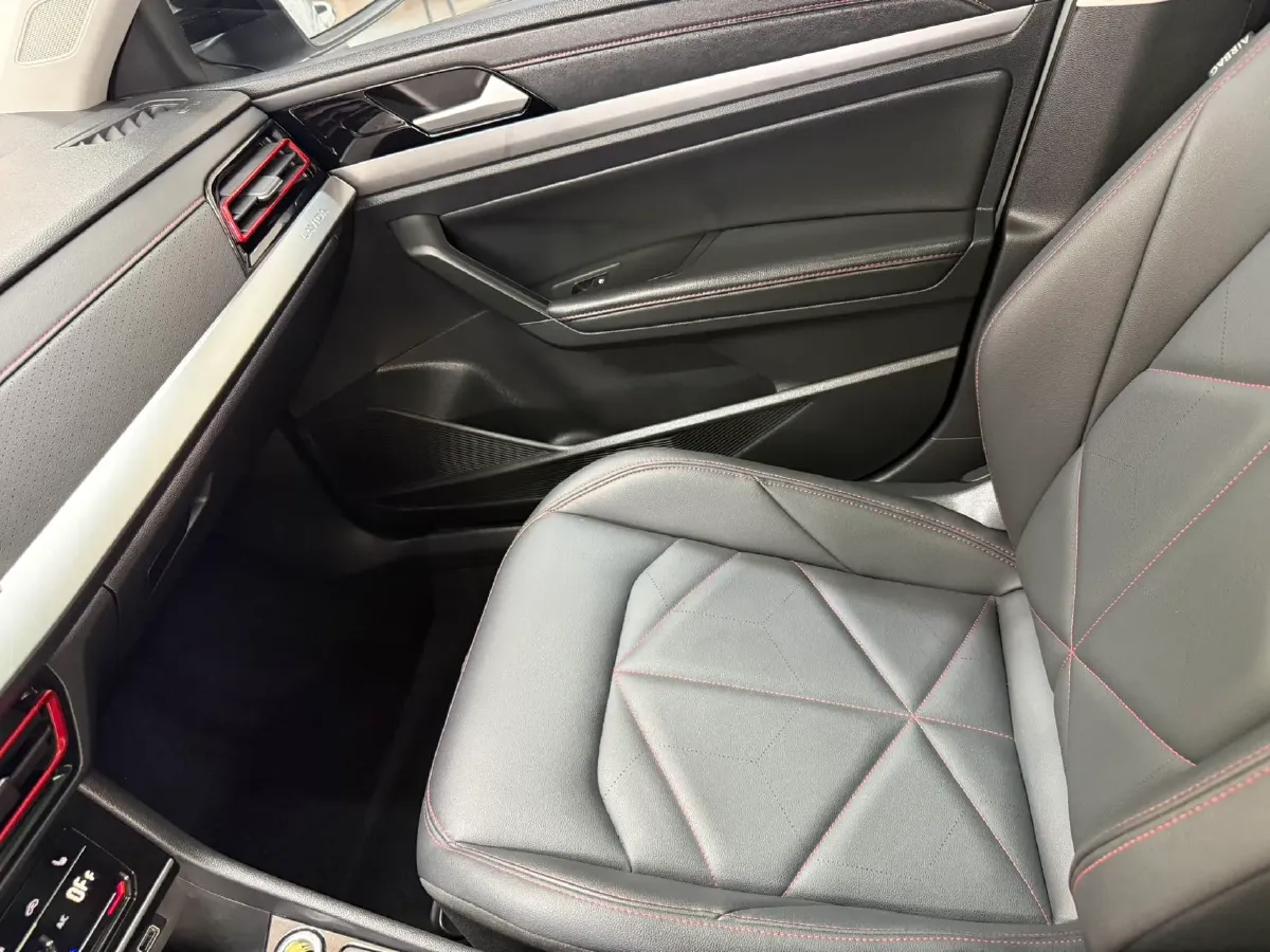 2023 Volkswagen Lavida 1.4T 150HP L4 7DCT,autocango,china used car exporter,china ev exporter,chinese used car exporter,chinese used ev exporter