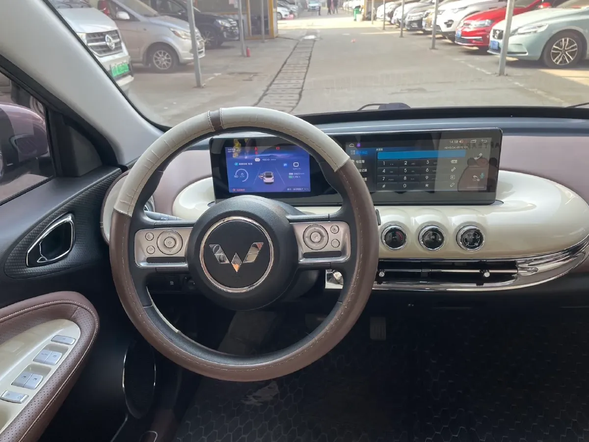 2023 WuLing BinGuo BEV 31.9KWH,autocango,china used car exporter,china ev exporter,chinese used car exporter,chinese used ev exporter