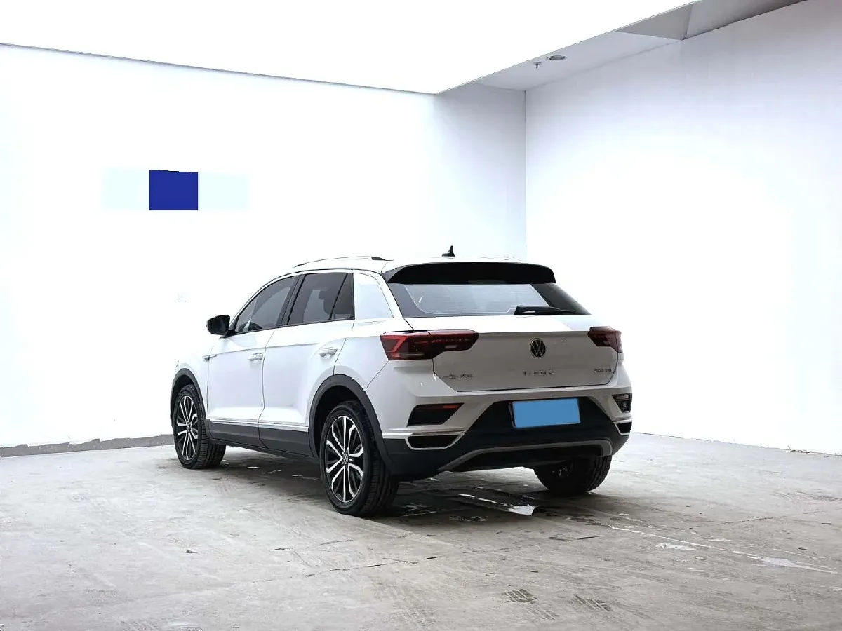 2021 Volkswagen T-Roc 1.4T 150HP L4 7DCT,autocango,china used car exporter,china ev exporter,chinese used car exporter,chinese used ev exporter