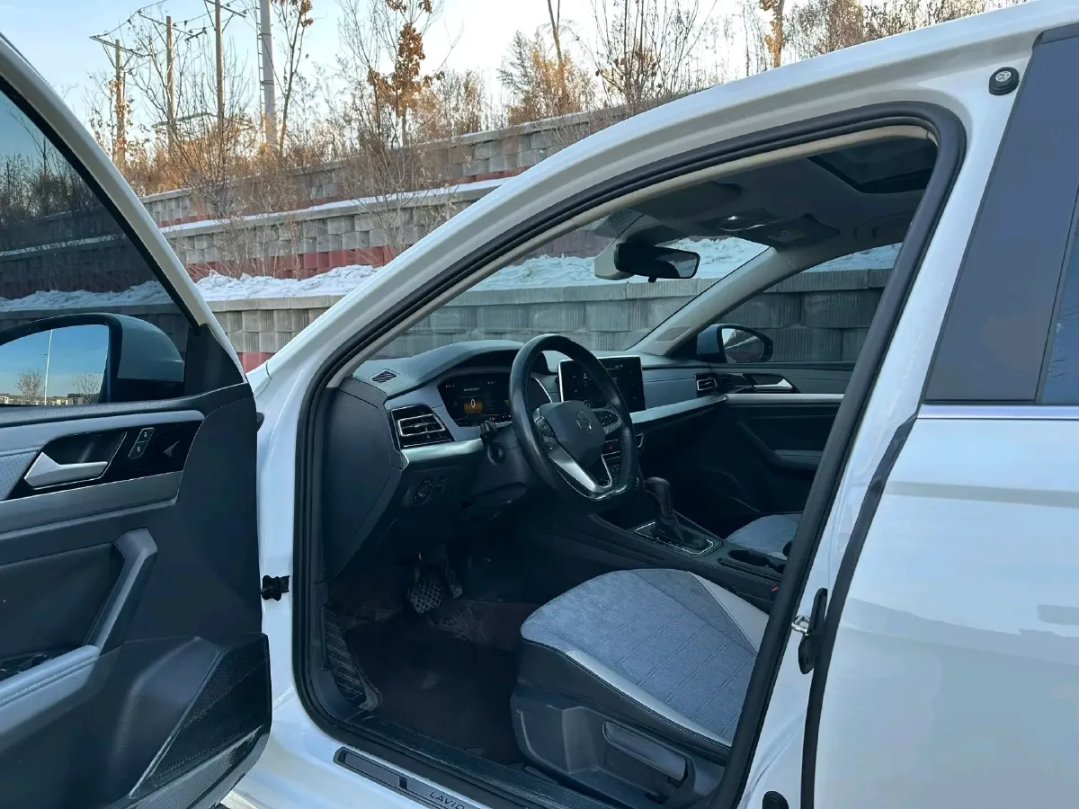 2023 Volkswagen Lavida 1.5T 160HP L4 7DCT,autocango,china used car exporter,china ev exporter,chinese used car exporter,chinese used ev exporter