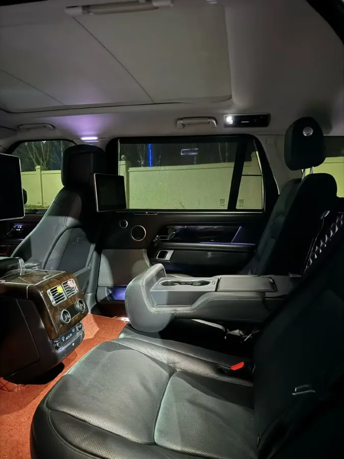 2020 Land Rover Range Rover 3.0T 400HP L6 8AT,autocango,china used car exporter,china ev exporter,chinese used car exporter,chinese used ev exporter