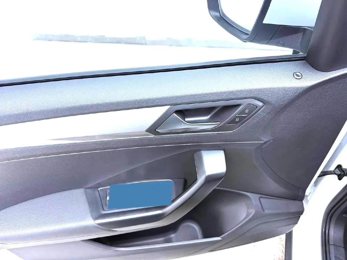 2021 Volkswagen T-Roc 1.4T 150HP L4 7DCT,autocango,china used car exporter,china ev exporter,chinese used car exporter,chinese used ev exporter