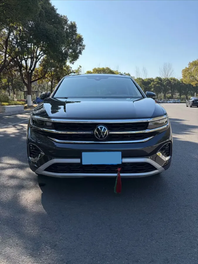 2021 Volkswagen Talagon 2.0T 220HP L4 7DCT,autocango,china used car exporter,china ev exporter,chinese used car exporter,chinese used ev exporter