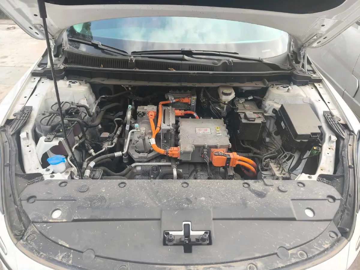 2024 HongQi E-QM5 BEV 72KWH,autocango,china used car exporter,china ev exporter,chinese used car exporter,chinese used ev exporter