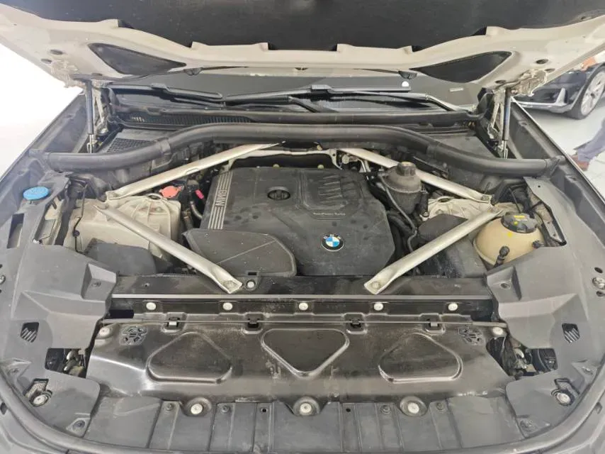 2020 BMW X5 2.0T 265HP L4 8AT,autocango,china used car exporter,china ev exporter,chinese used car exporter,chinese used ev exporter