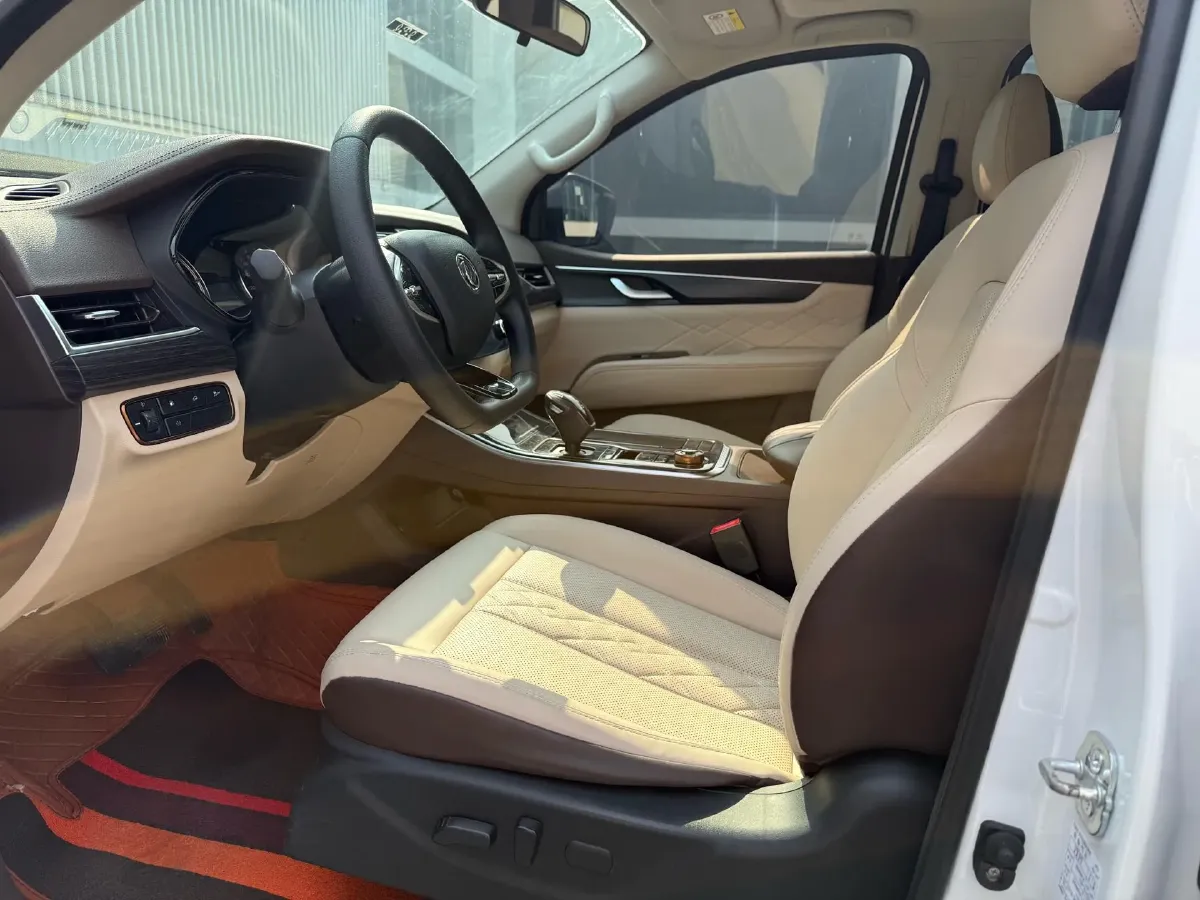 2022 Dongfeng RuiQi 7 2.3T 166HP L4 8AT,autocango,china used car exporter,china ev exporter,chinese used car exporter,chinese used ev exporter