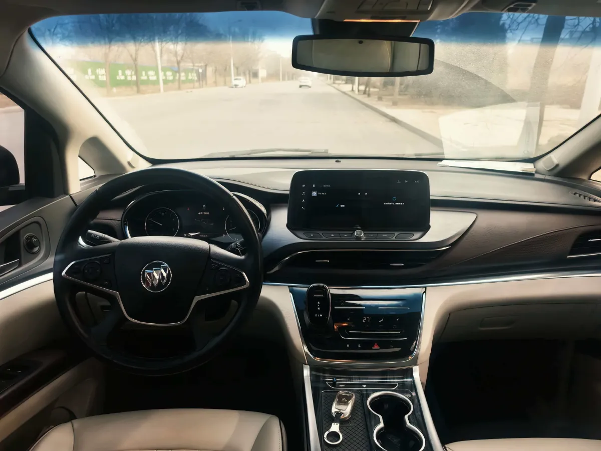 2022 Buick GL8 2.0T 237HP L4 9AT,autocango,china used car exporter,china ev exporter,chinese used car exporter,chinese used ev exporter