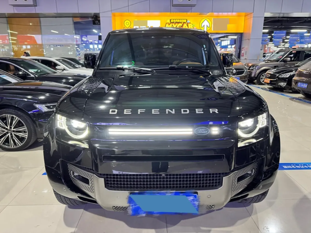 2024 Land Rover Defender 3.0T 400HP L6 8AT,autocango,china used car exporter,china ev exporter,chinese used car exporter,chinese used ev exporter