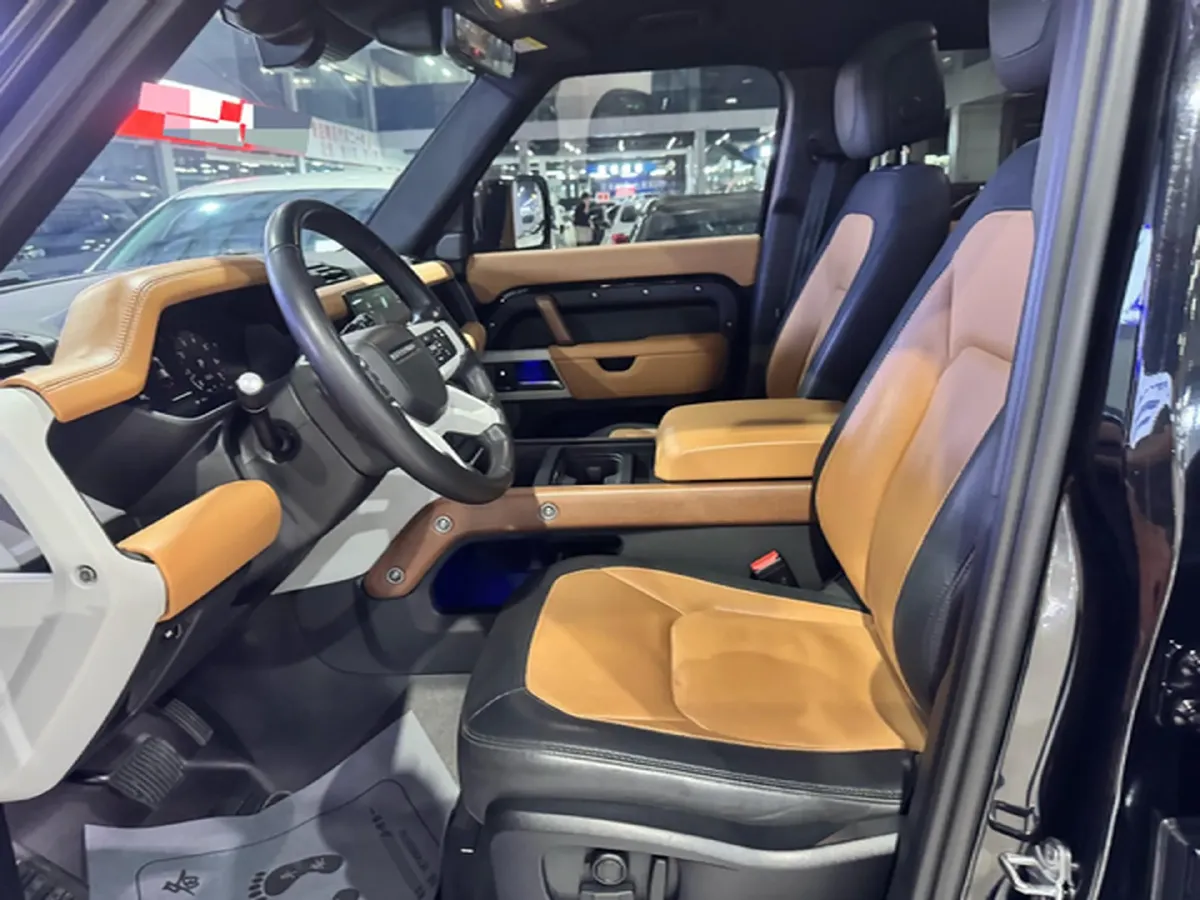 2024 Land Rover Defender 3.0T 400HP L6 8AT,autocango,china used car exporter,china ev exporter,chinese used car exporter,chinese used ev exporter