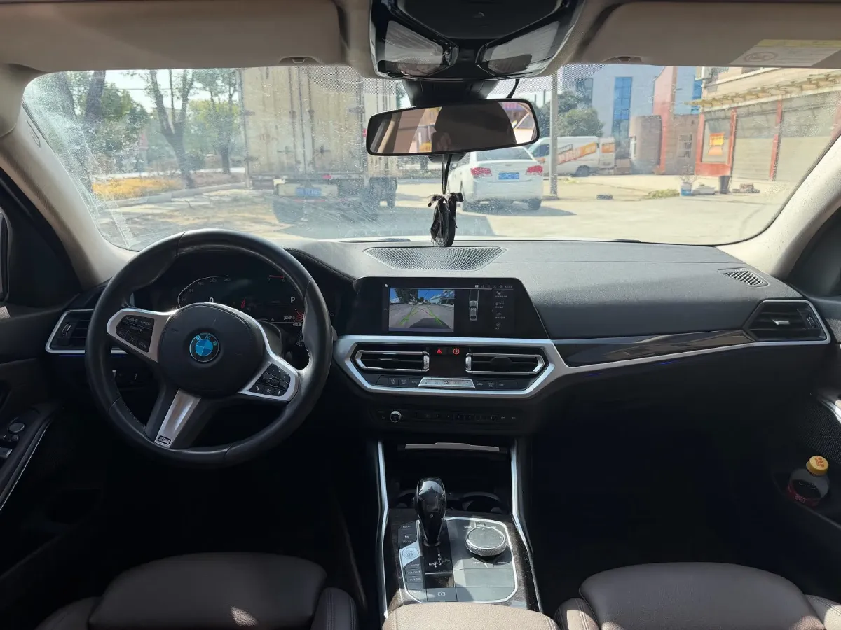 2020 BMW 3 Series 2.0T 184HP L4 8AT,autocango,china used car exporter,china ev exporter,chinese used car exporter,chinese used ev exporter