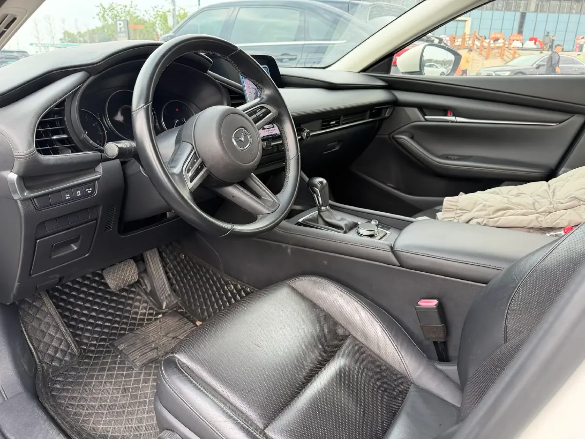 2020 Mazda 3 Axela 1.5L 117HP L4 6AT,autocango,china used car exporter,china ev exporter,chinese used car exporter,chinese used ev exporter