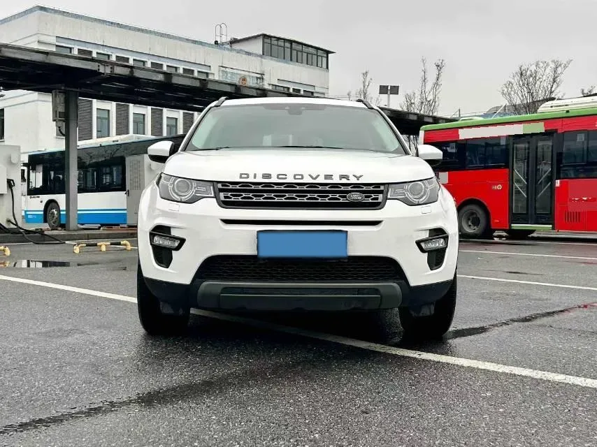 2018 Land Rover Discovery Sport 2.0T 241HP L4 9AT,autocango,china used car exporter,china ev exporter,chinese used car exporter,chinese used ev exporter