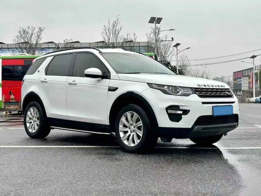 2018 Land Rover Discovery Sport 2.0T 241HP L4 9AT,autocango,china used car exporter,china ev exporter,chinese used car exporter,chinese used ev exporter
