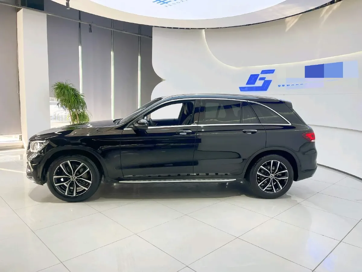 2021 Mercedes-Benz GLC Class 2.0T 258HP L4 9AT,autocango,china used car exporter,china ev exporter,chinese used car exporter,chinese used ev exporter