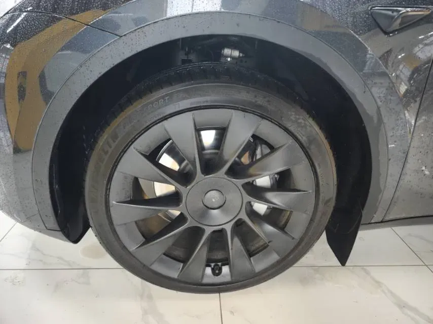 2024 Tesla Model Y BEV 78.4KWH,autocango,china used car exporter,china ev exporter,chinese used car exporter,chinese used ev exporter