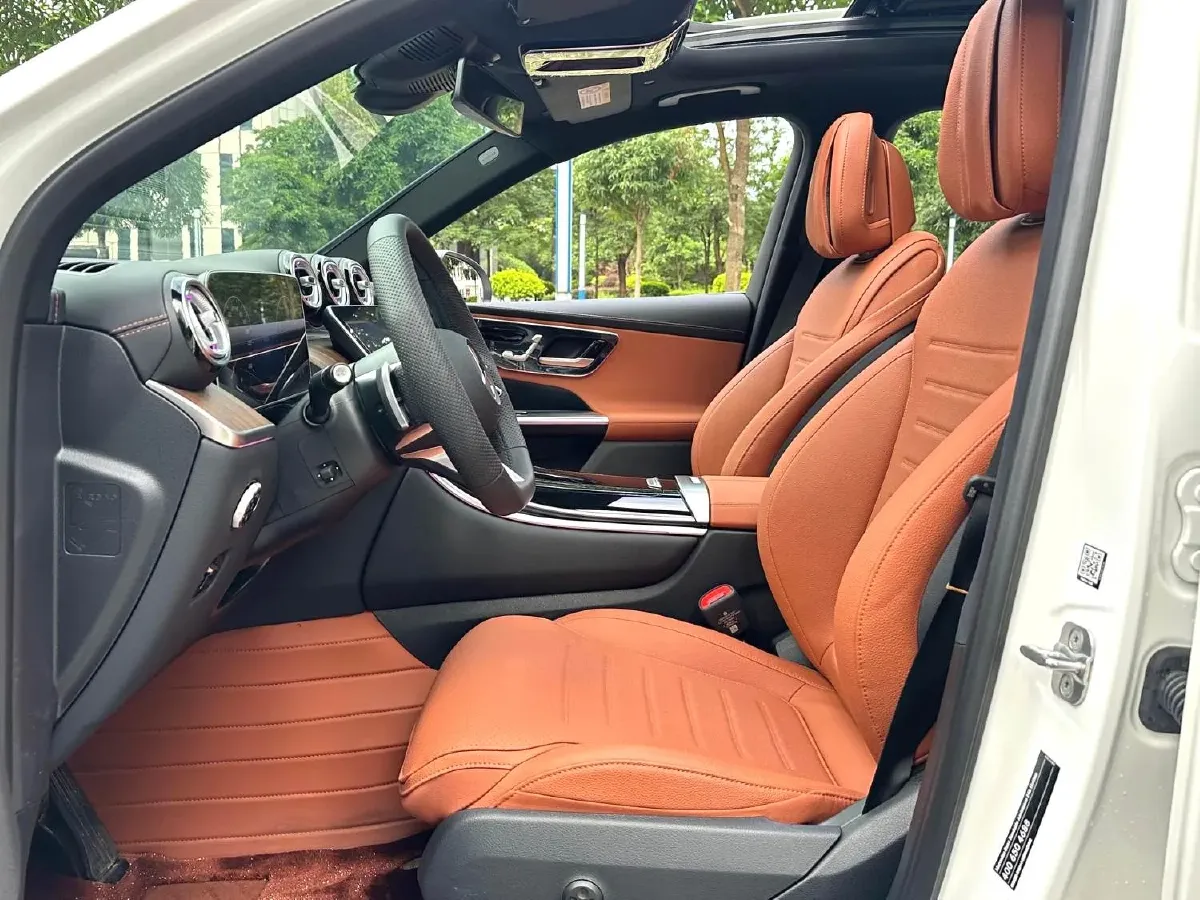 2024 Mercedes-Benz GLC Class 2.0T 258HP L4 9AT,autocango,china used car exporter,china ev exporter,chinese used car exporter,chinese used ev exporter