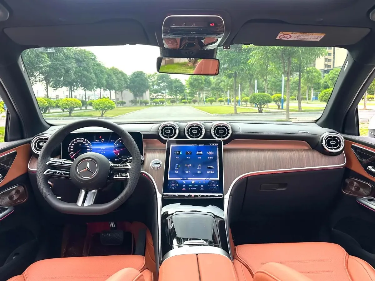 2024 Mercedes-Benz GLC Class 2.0T 258HP L4 9AT,autocango,china used car exporter,china ev exporter,chinese used car exporter,chinese used ev exporter