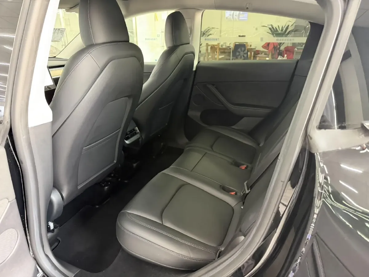 2022 Tesla Model Y BEV 60KWH,autocango,china used car exporter,china ev exporter,chinese used car exporter,chinese used ev exporter