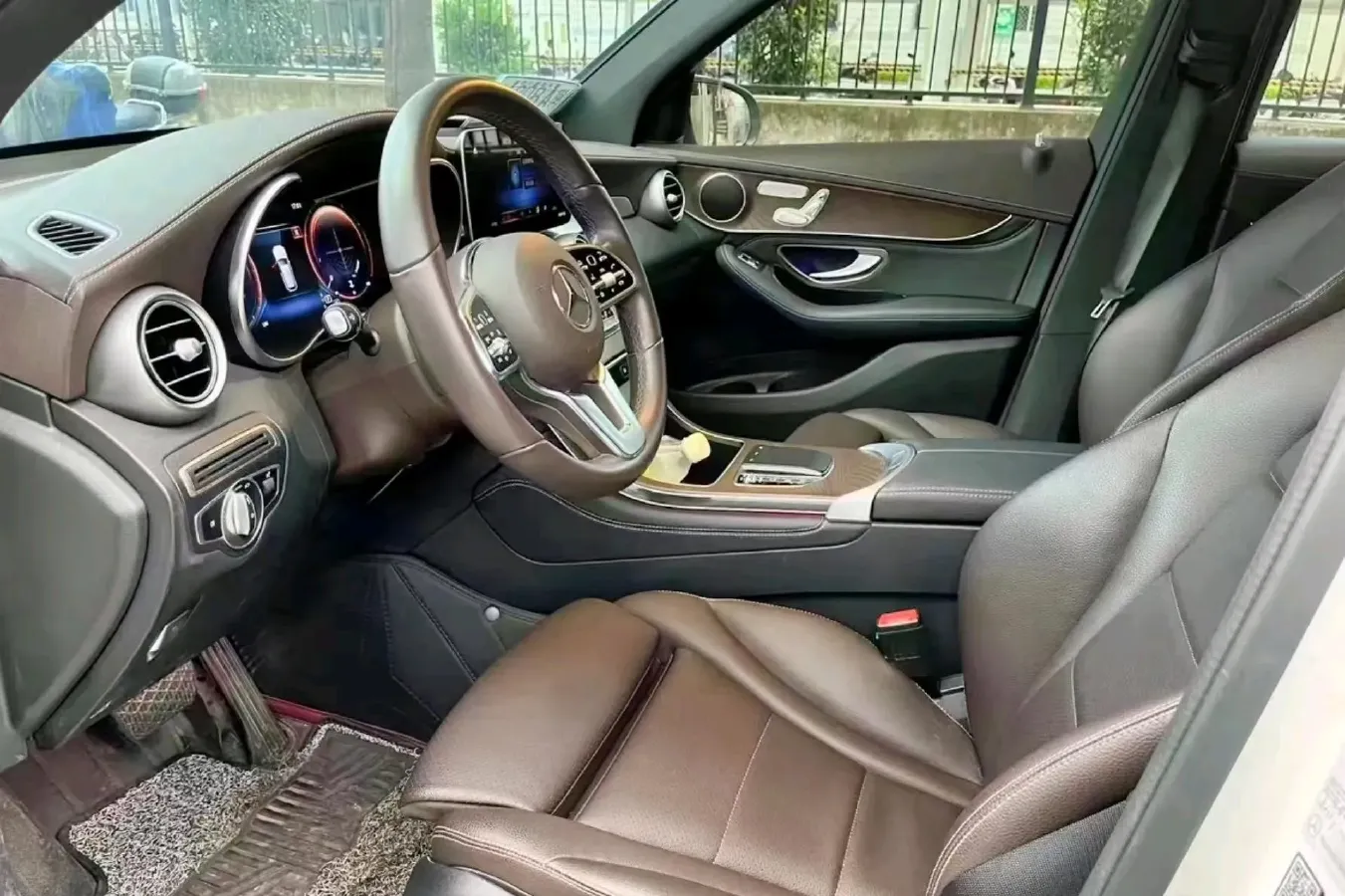 2020 Mercedes-Benz GLC Class 2.0T 197HP L4 9AT,autocango,china used car exporter,china ev exporter,chinese used car exporter,chinese used ev exporter