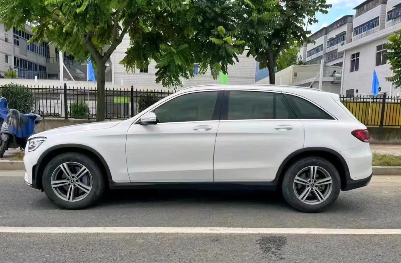 2020 Mercedes-Benz GLC Class 2.0T 197HP L4 9AT,autocango,china used car exporter,china ev exporter,chinese used car exporter,chinese used ev exporter