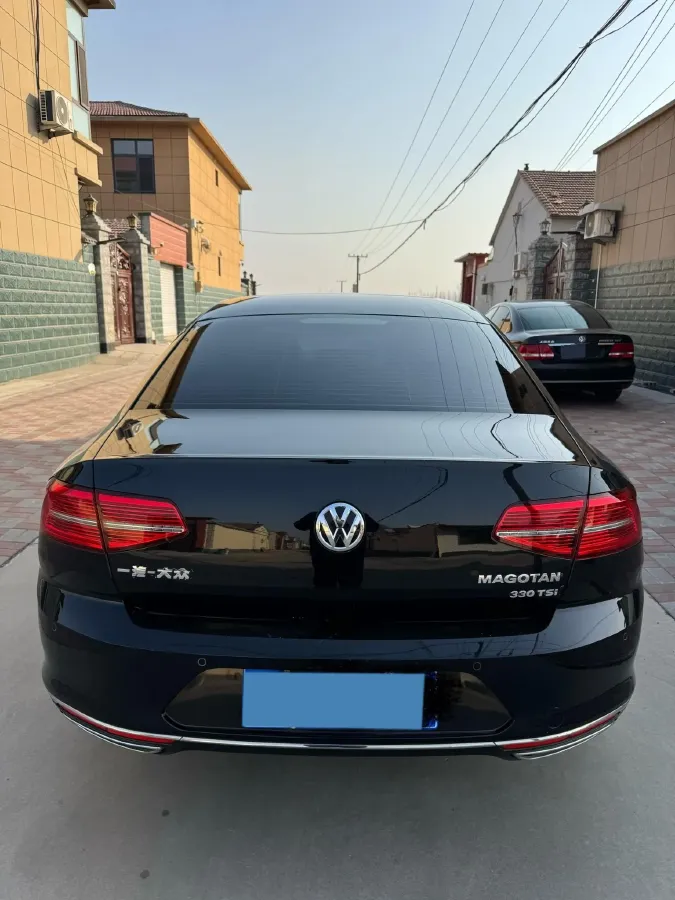 2017 Volkswagen Magotan 1.8T 180HP L4 7DCT,autocango,china used car exporter,china ev exporter,chinese used car exporter,chinese used ev exporter