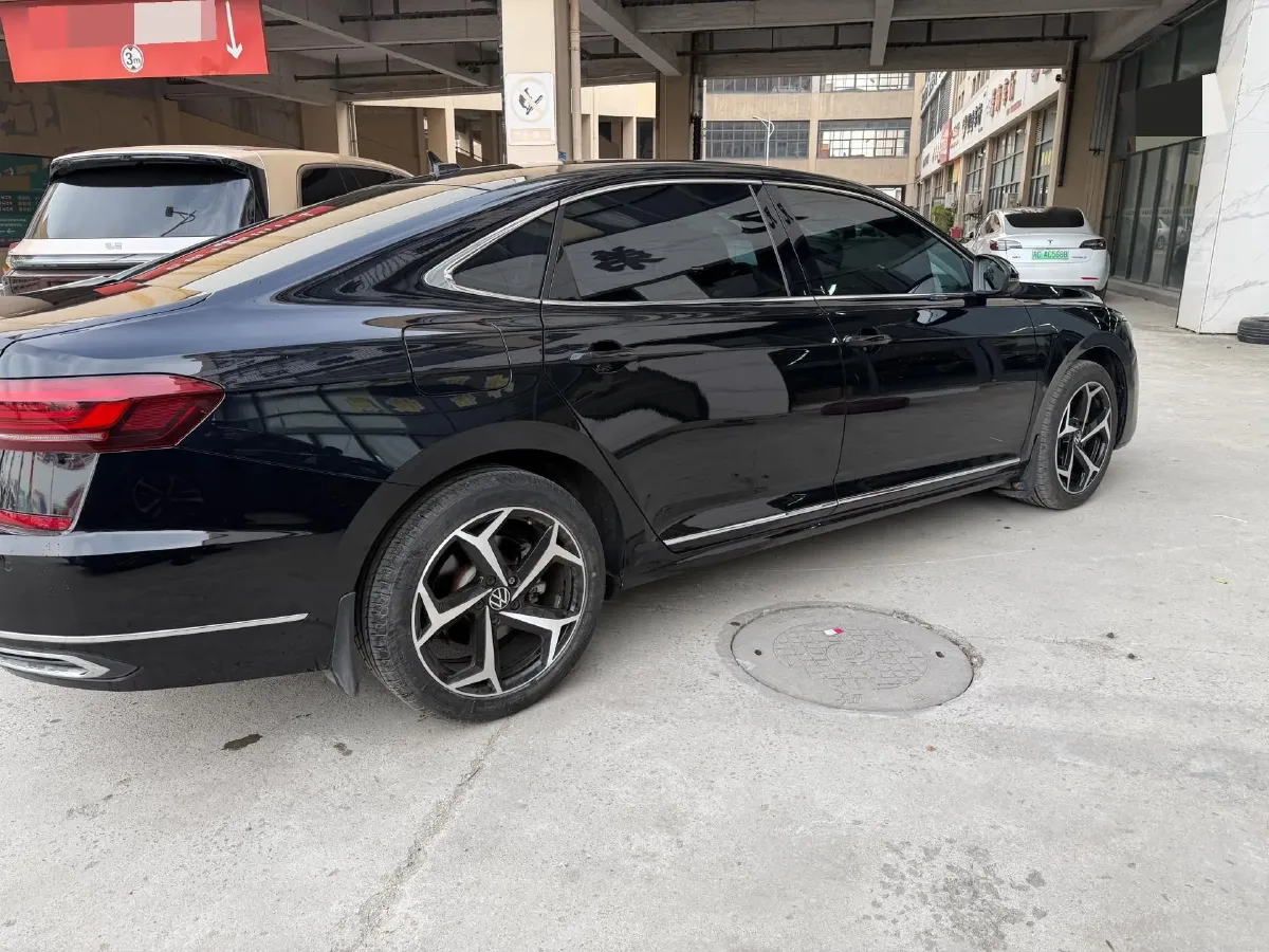 2024 Volkswagen Passat 2.0T 220HP L4 7DCT,autocango,china used car exporter,china ev exporter,chinese used car exporter,chinese used ev exporter