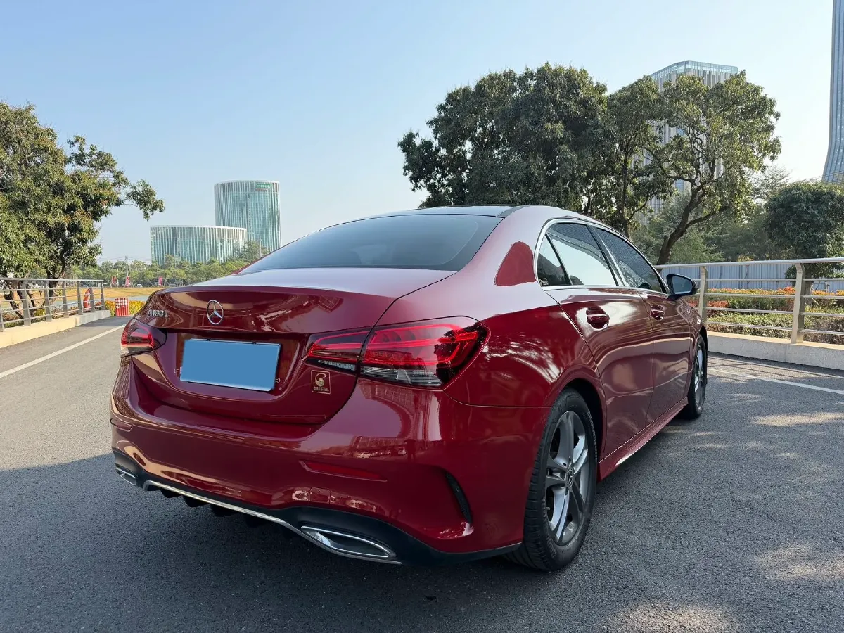 2021 Mercedes-Benz A Class 1.3T 136HP L4 7DCT,autocango,china used car exporter,china ev exporter,chinese used car exporter,chinese used ev exporter