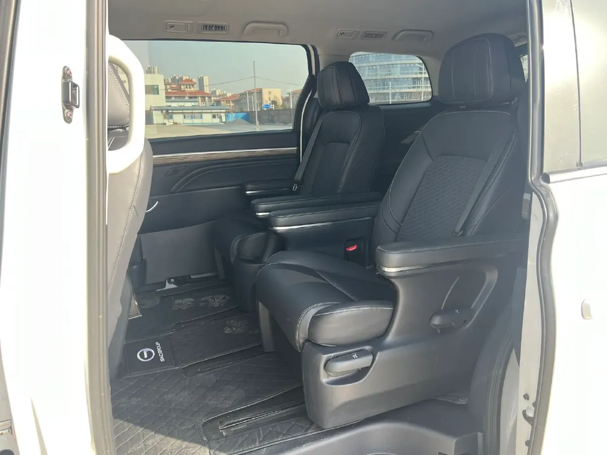 2023 GAC Trumpchi M8 2.0T 252HP L4 8AT,autocango,china used car exporter,china ev exporter,chinese used car exporter,chinese used ev exporter