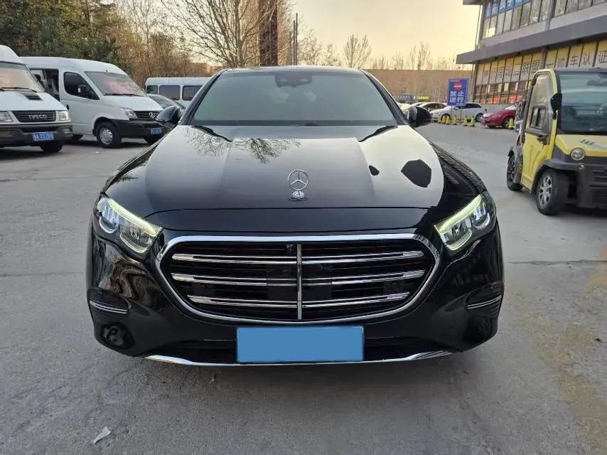 2025 Mercedes-Benz E Class 2.0T 258HP L4 9AT,autocango,china used car exporter,china ev exporter,chinese used car exporter,chinese used ev exporter