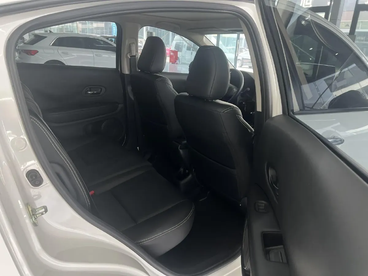 2022 Honda Vezel 1.5L 131HP L4 CVT,autocango,china used car exporter,china ev exporter,chinese used car exporter,chinese used ev exporter