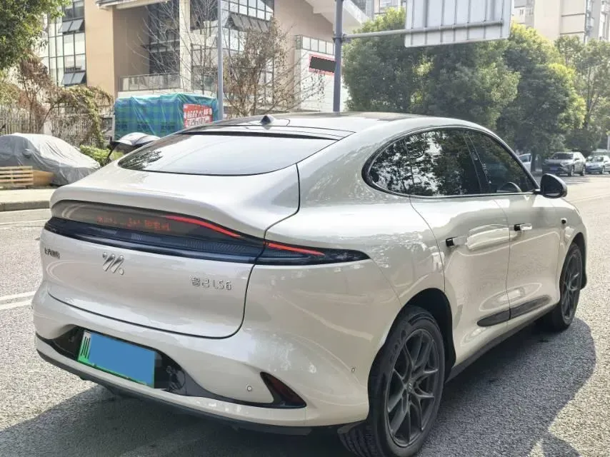 2025 IM LS6 BEV 83KWH,autocango,china used car exporter,china ev exporter,chinese used car exporter,chinese used ev exporter