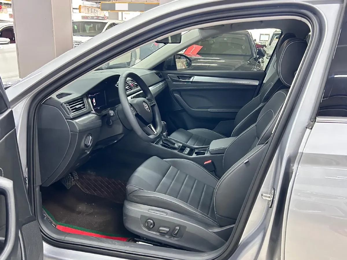 2023 Skoda Superb 1.4T 150HP L4 7DCT,autocango,china used car exporter,china ev exporter,chinese used car exporter,chinese used ev exporter