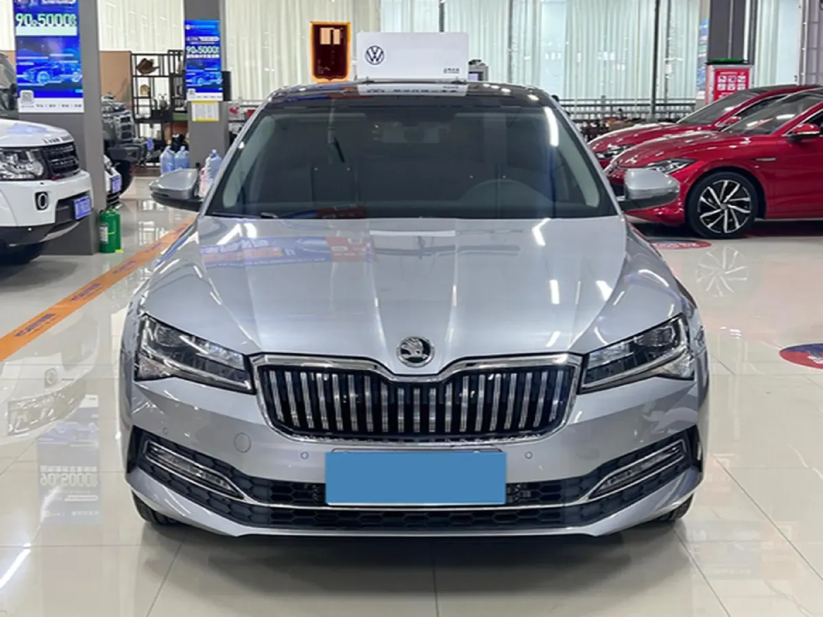 2023 Skoda Superb 1.4T 150HP L4 7DCT,autocango,china used car exporter,china ev exporter,chinese used car exporter,chinese used ev exporter