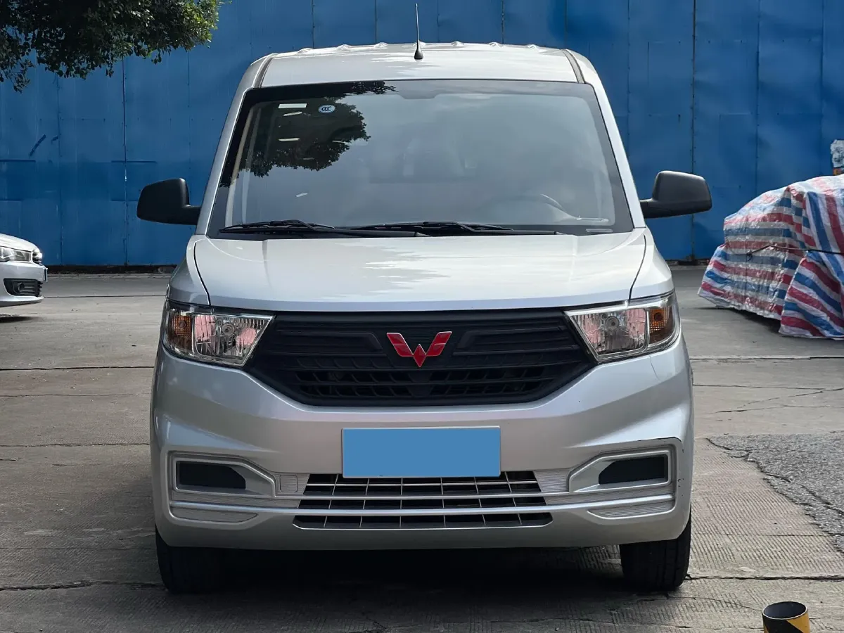 2022 JinBei Little Sea Lion X30 1.5L 102HP L4 5MT,autocango,china used car exporter,china ev exporter,chinese used car exporter,chinese used ev exporter