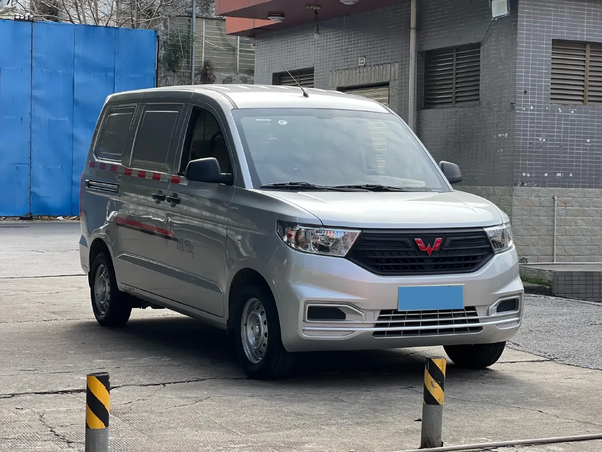 2022 JinBei Little Sea Lion X30 1.5L 102HP L4 5MT,autocango,china used car exporter,china ev exporter,chinese used car exporter,chinese used ev exporter