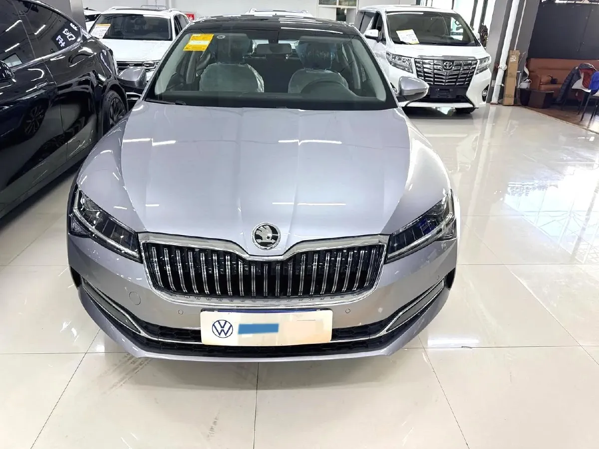 2024 Skoda Superb 1.4T 150HP L4 7DCT,autocango,china used car exporter,china ev exporter,chinese used car exporter,chinese used ev exporter