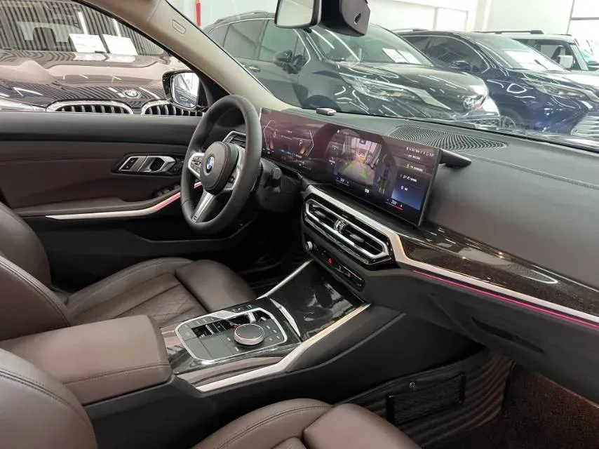 2023 BMW 3 Series 2.0T 184HP L4 8AT,autocango,china used car exporter,china ev exporter,chinese used car exporter,chinese used ev exporter