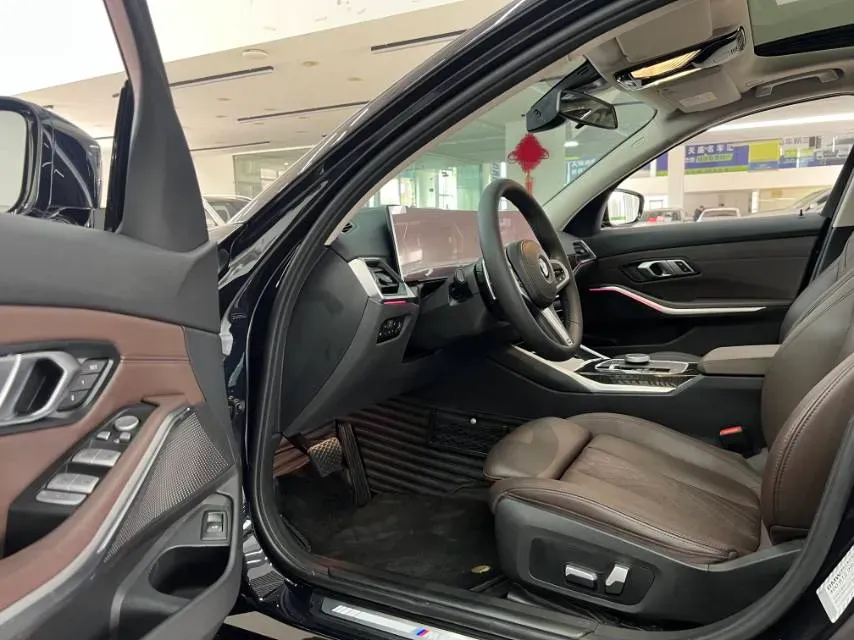 2023 BMW 3 Series 2.0T 184HP L4 8AT,autocango,china used car exporter,china ev exporter,chinese used car exporter,chinese used ev exporter