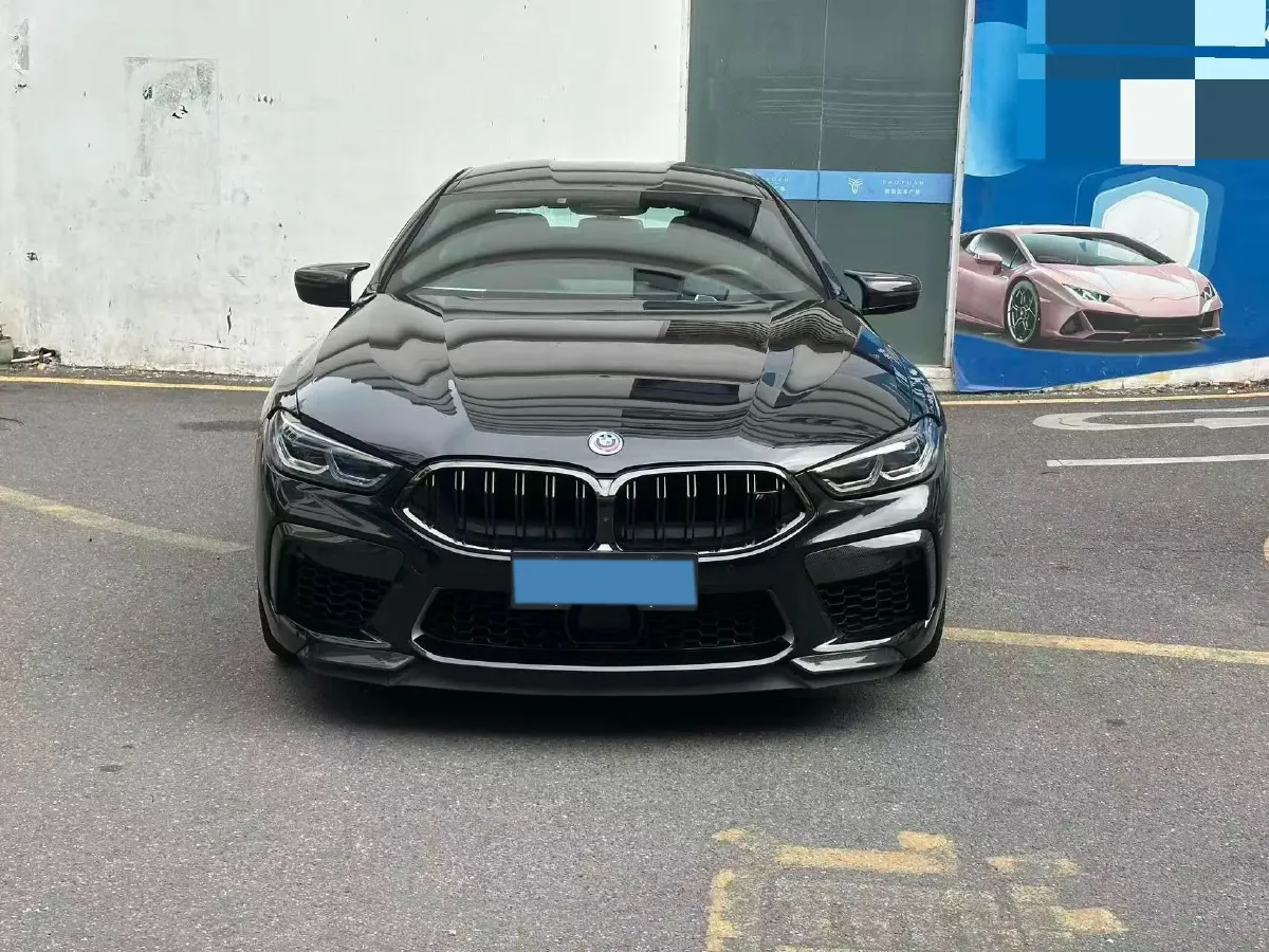 2023 BMW M8 4.4T 625HP V8 8AT,autocango,china used car exporter,china ev exporter,chinese used car exporter,chinese used ev exporter