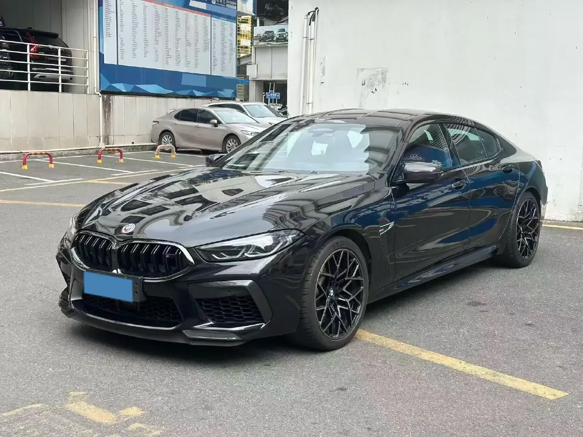 2023 BMW M8 4.4T 625HP V8 8AT,autocango,china used car exporter,china ev exporter,chinese used car exporter,chinese used ev exporter